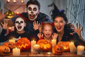 Ein Halloween-Familienticket für 2 Erwachsene + max 3 Kinder ab 3 Jahre